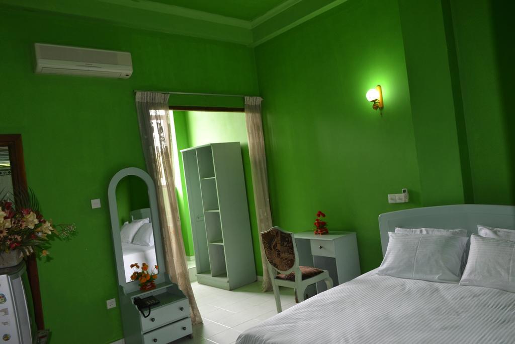 Old Mahawasala Hotel Bambaragaleyaya Стая снимка